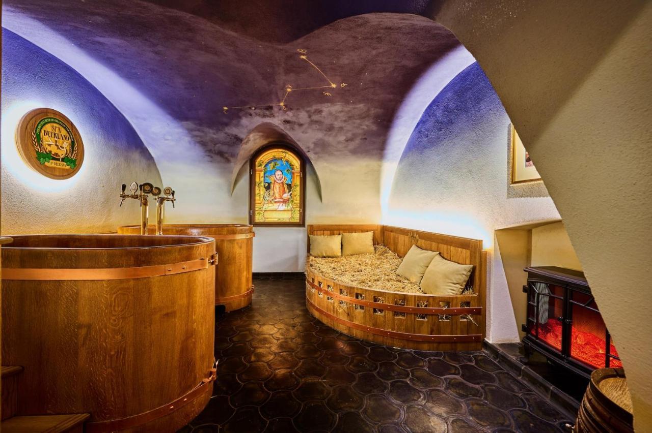 Spa Beerland Chateaux - U Zlate Hrusky / At Golden Pear Praha Exteriér fotografie